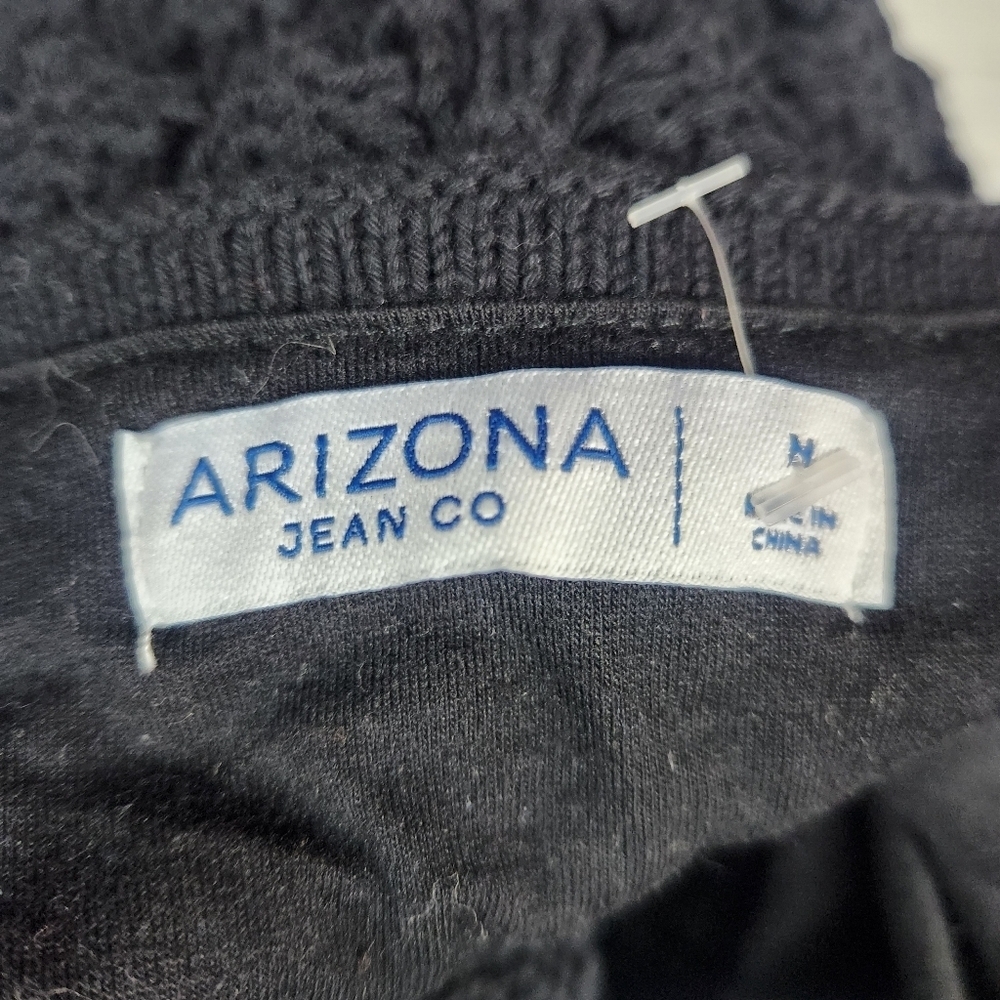 ARIZONA JEAN CO Black And Floral Crochet Cropped Tank Top (M) - Picture 4 of 5